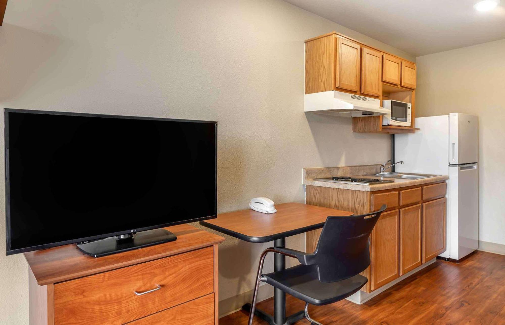 Extended Stay America Select Suites - Wichita - North Exterior foto