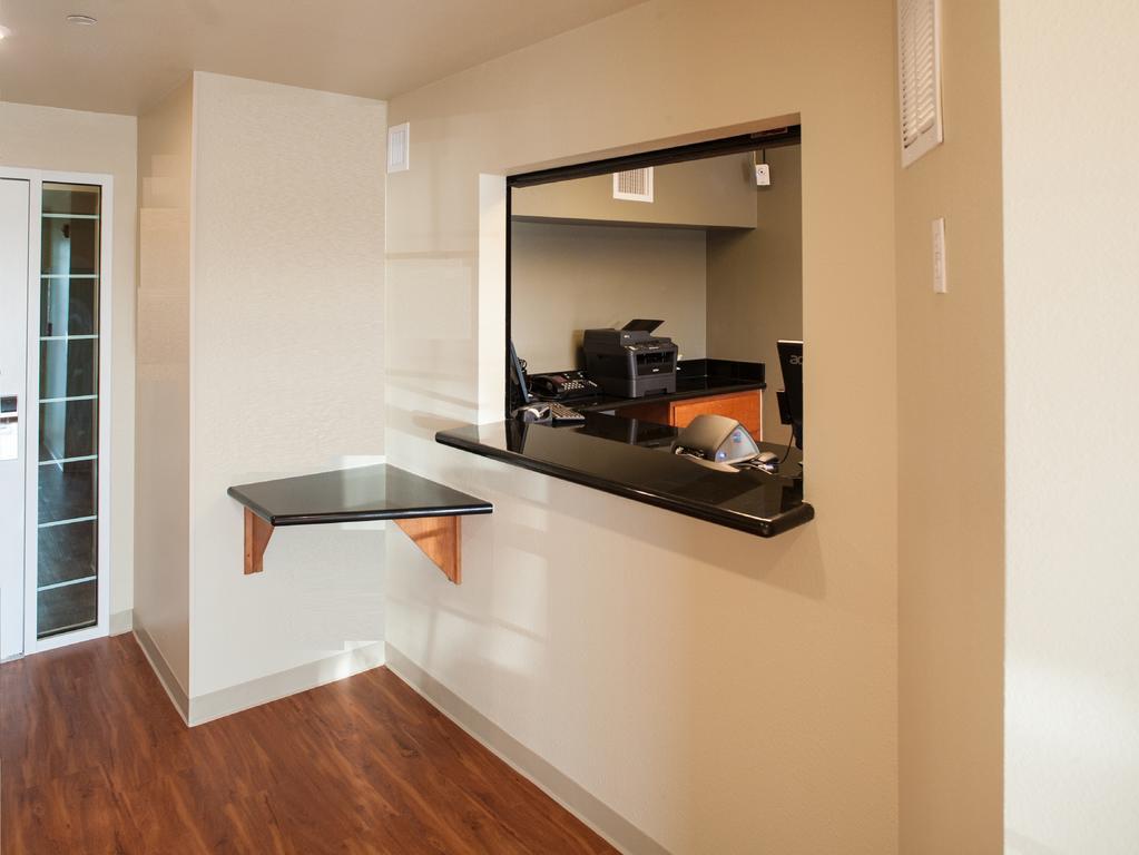 Extended Stay America Select Suites - Wichita - North Exterior foto