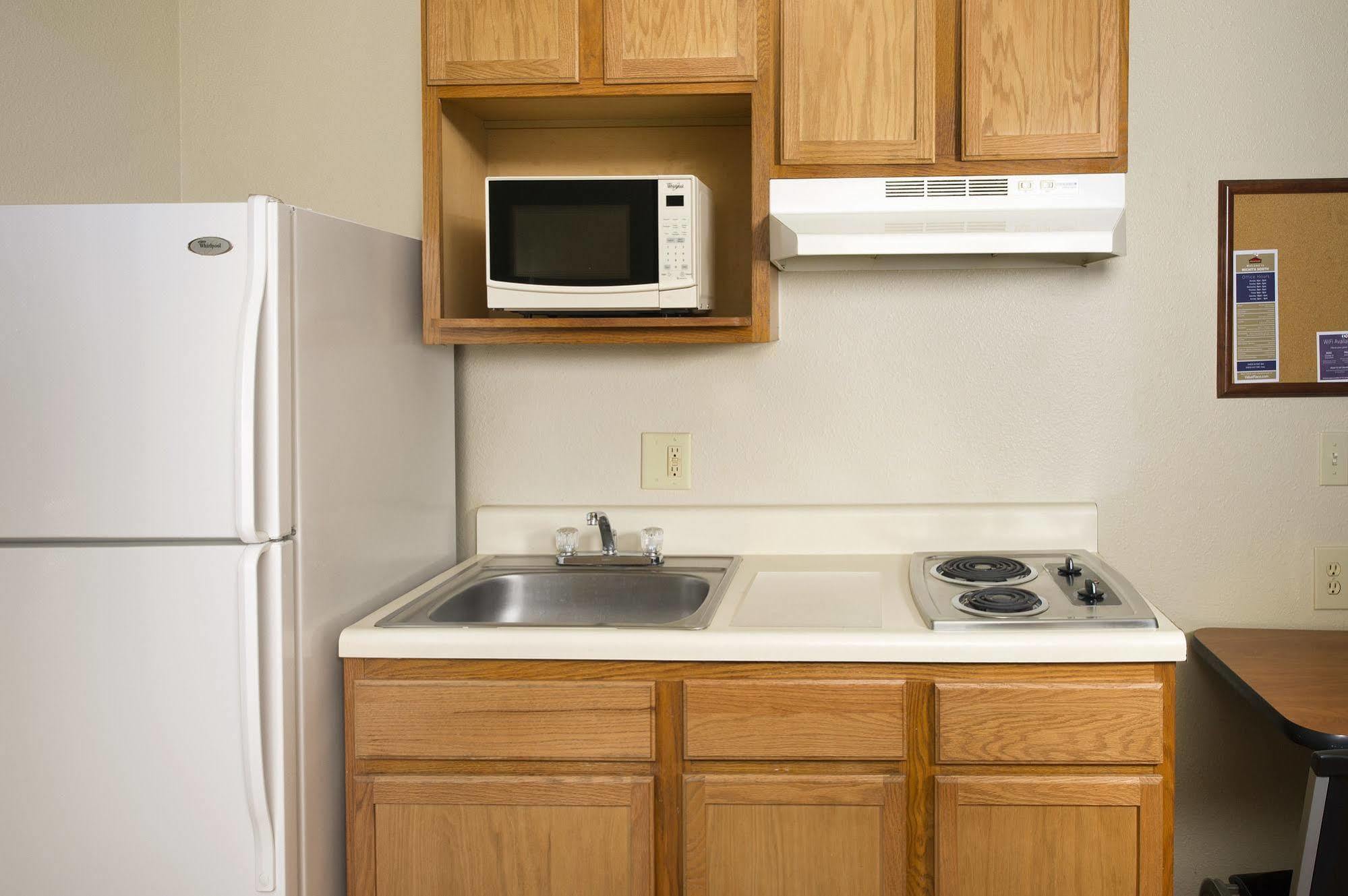 Extended Stay America Select Suites - Wichita - North Exterior foto